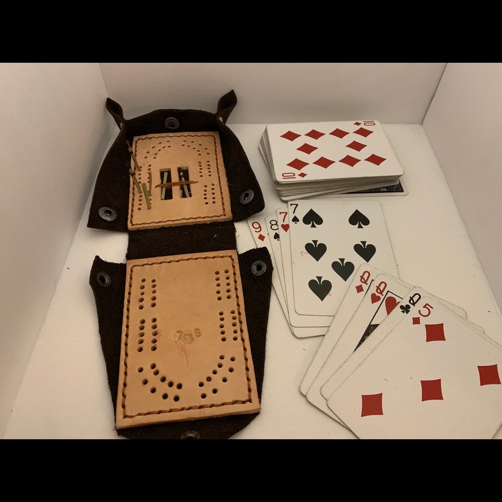 Leather Cribbage Board / Card Case